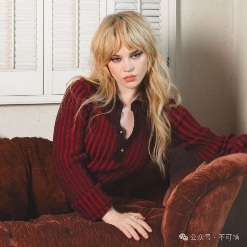 Sophie Thatcher 简介 Sophie Thatcher 简介