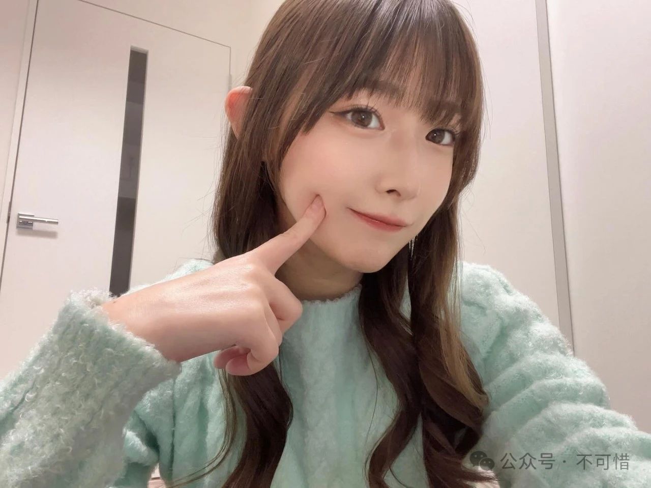 柚来しいな 简介