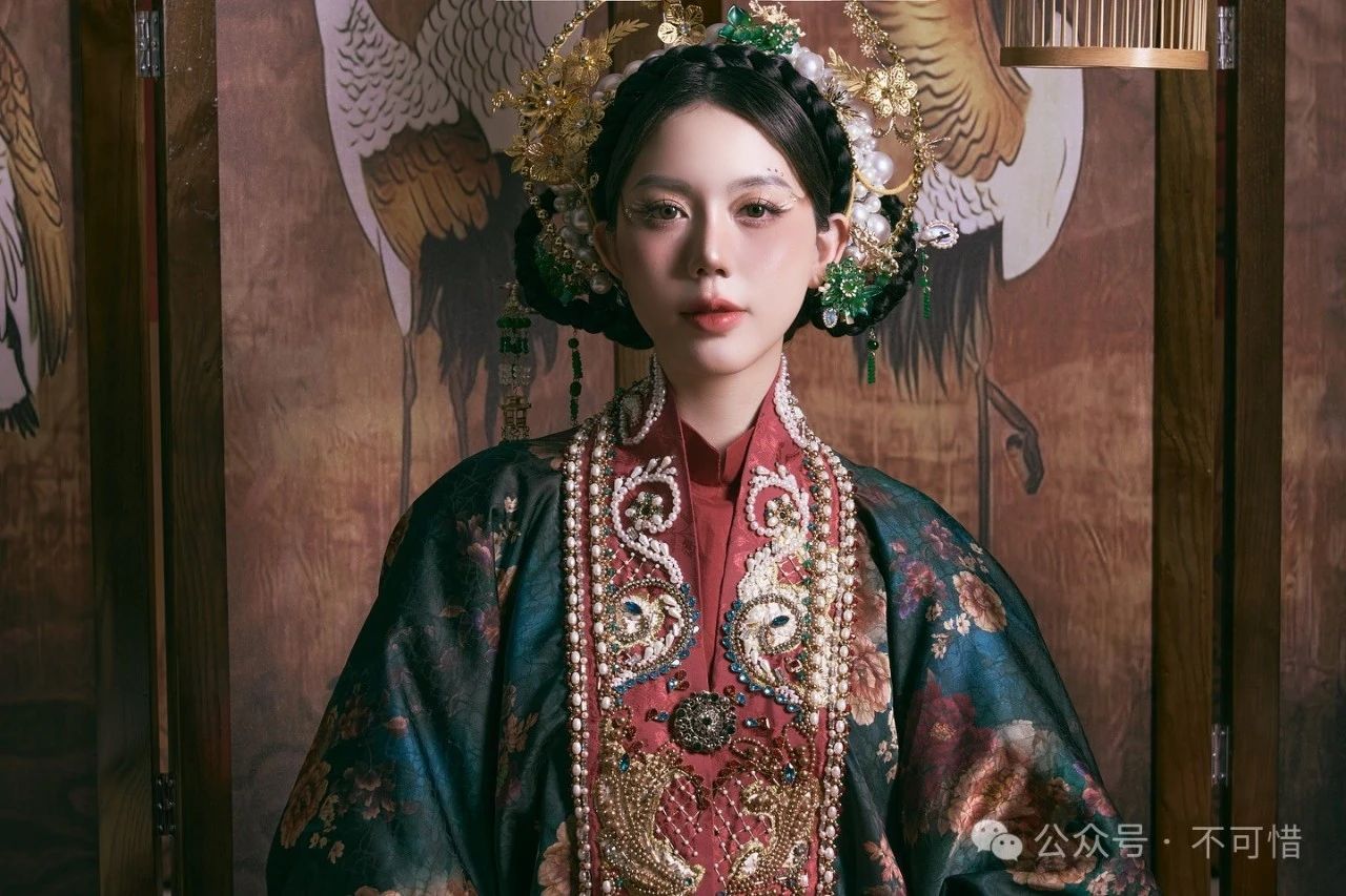 Hạnh Nguyễn Hồng 简介