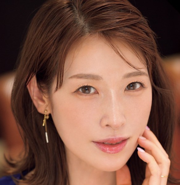 叶月保奈美 简介