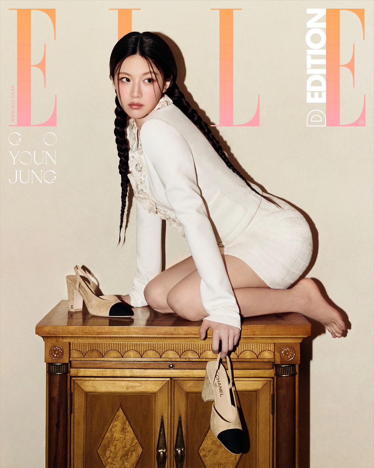 高允贞登上《ELLE》2024年12月刊ELLE D Edition封面#钱钱